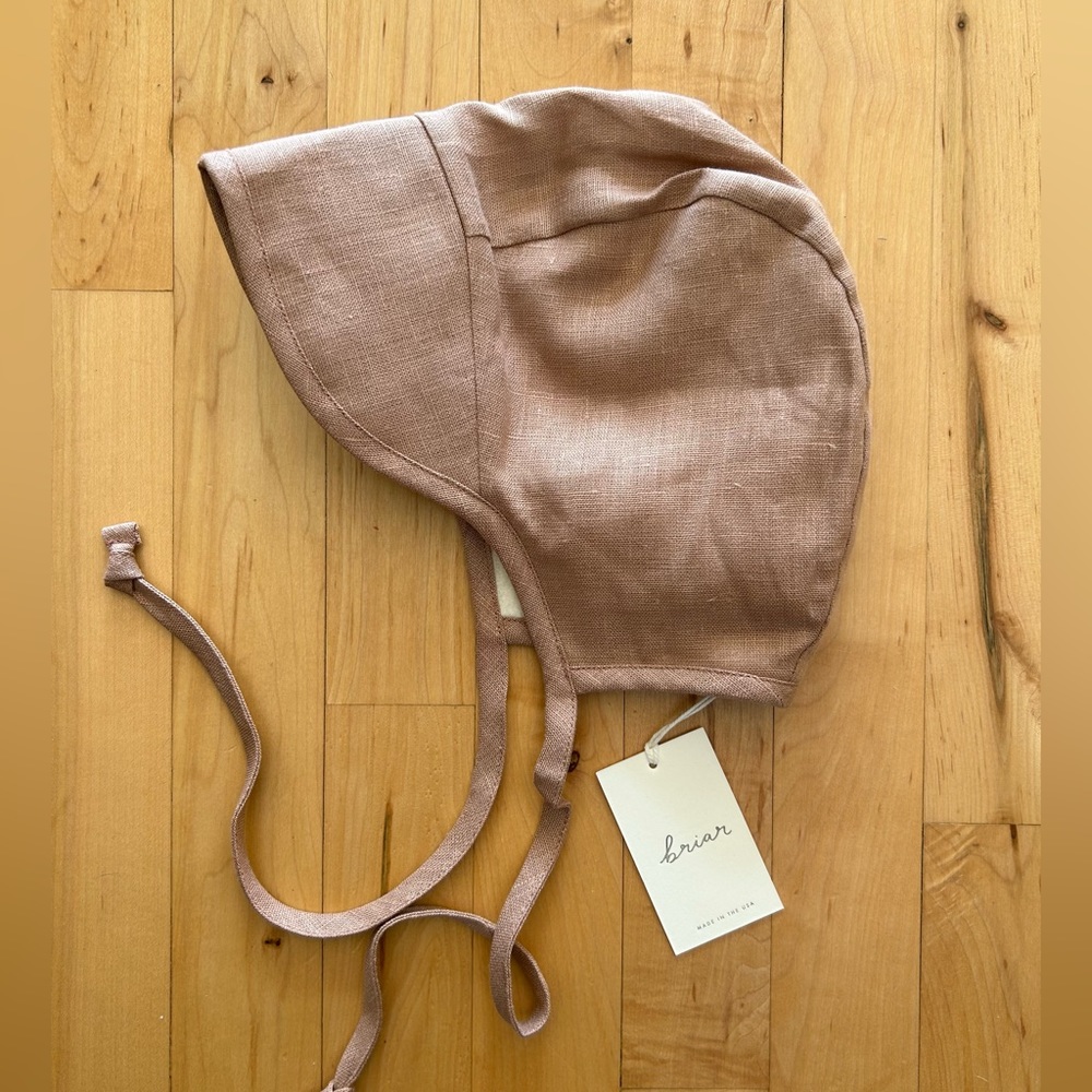 NWT Briar baby fleece lined bonnet